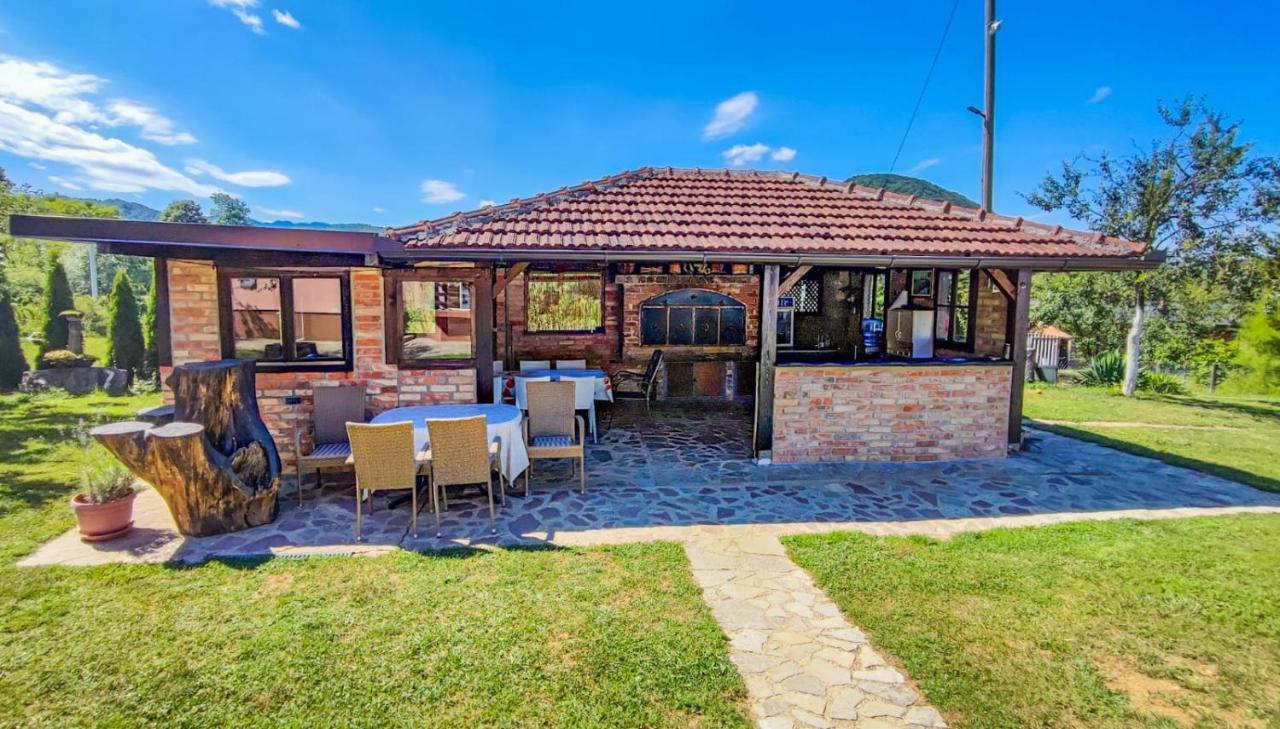 Holiday Home Emir Racic Exterior foto